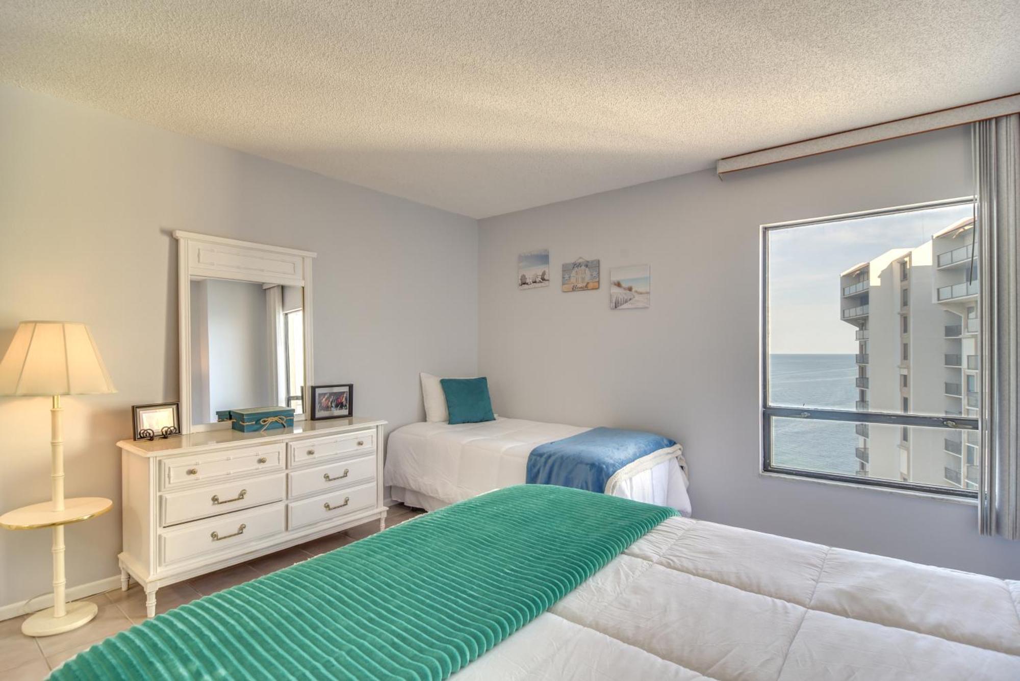 Oceanfront Condo With Balcony And Stunning Views! Clearwater Beach Exterior photo